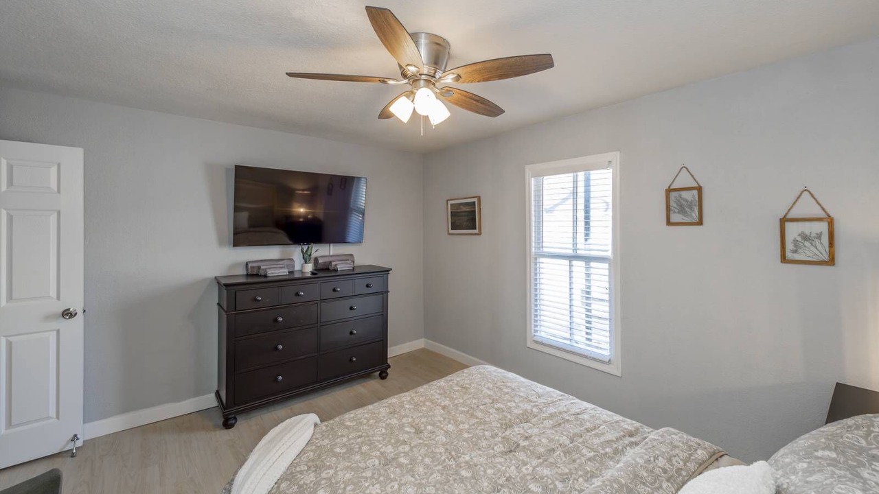 Photo of Bedroom in Maryville