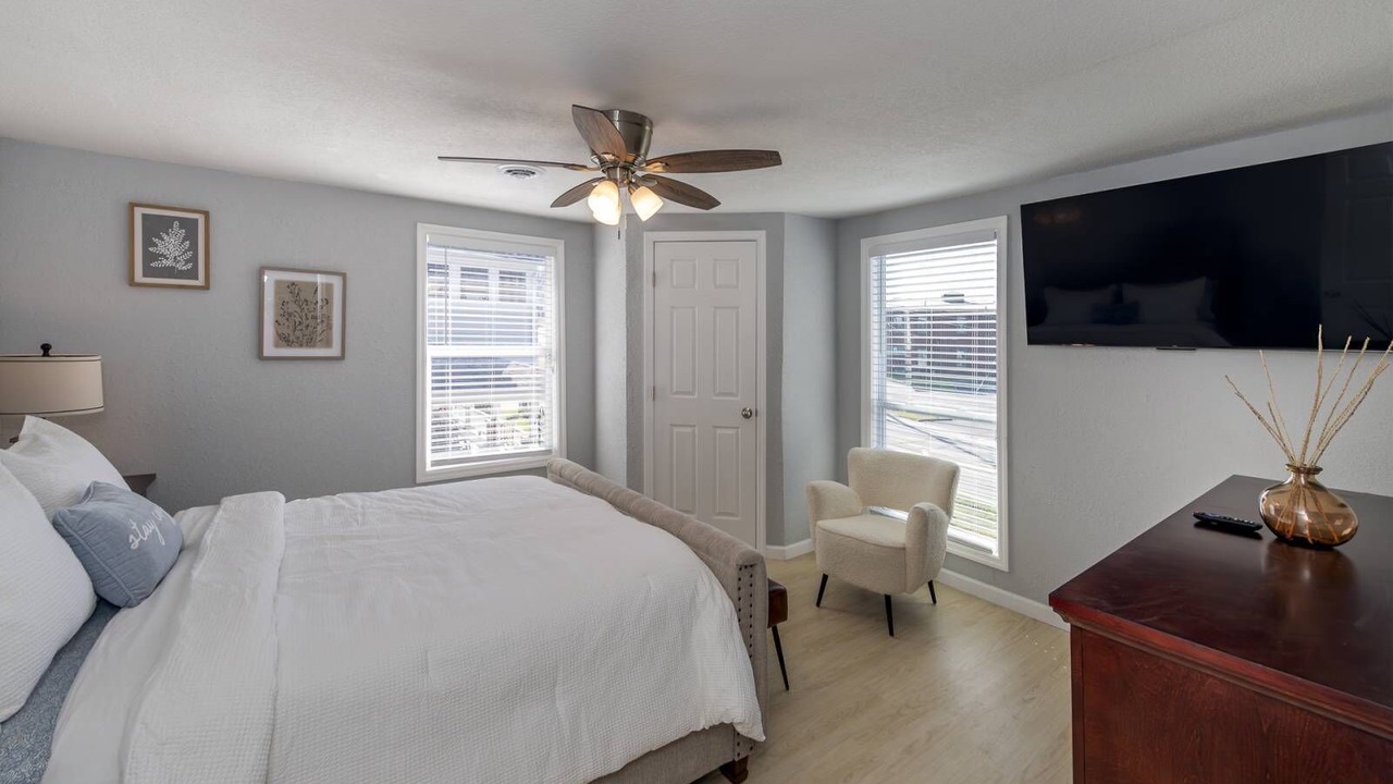 Photo of Bedroom in Maryville