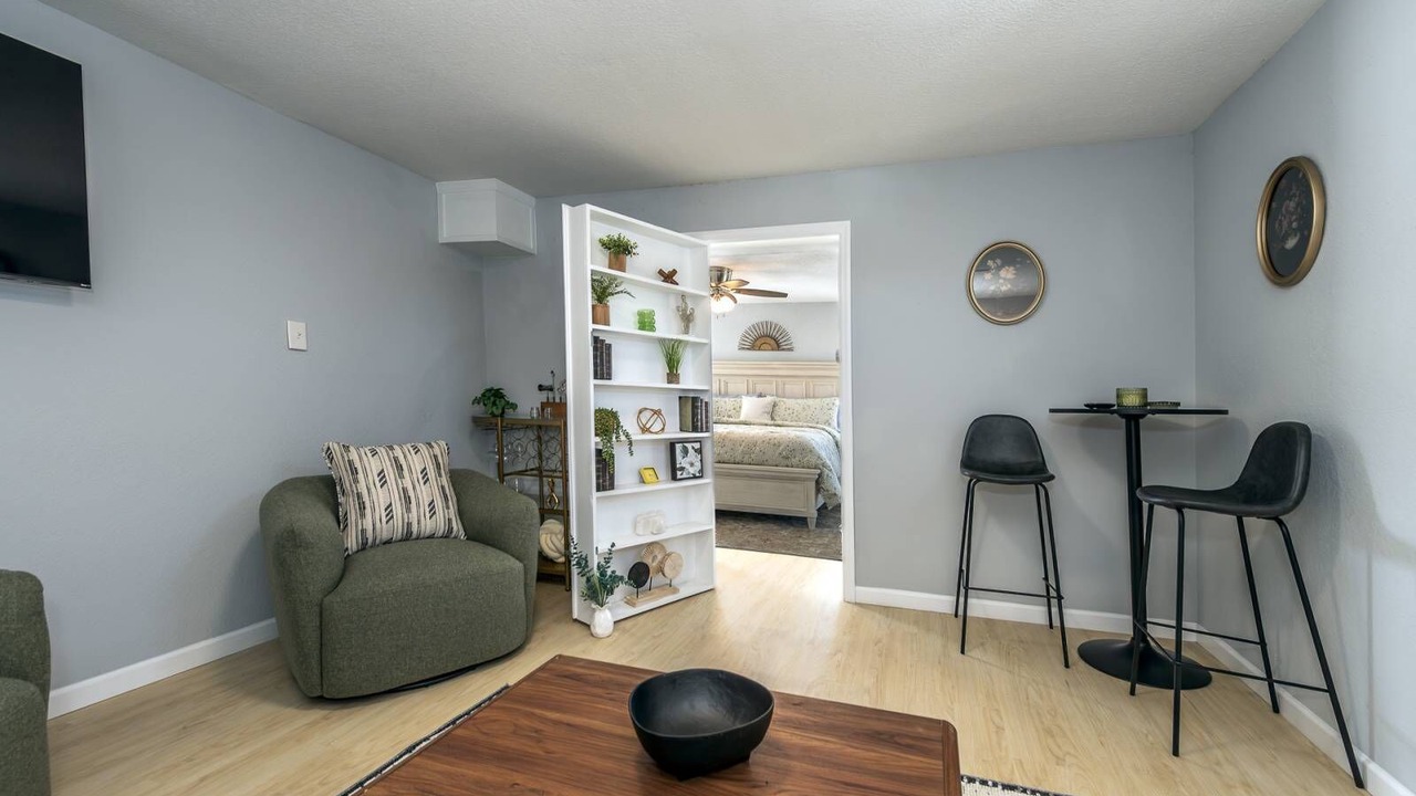 Photo of Bedroom in Maryville