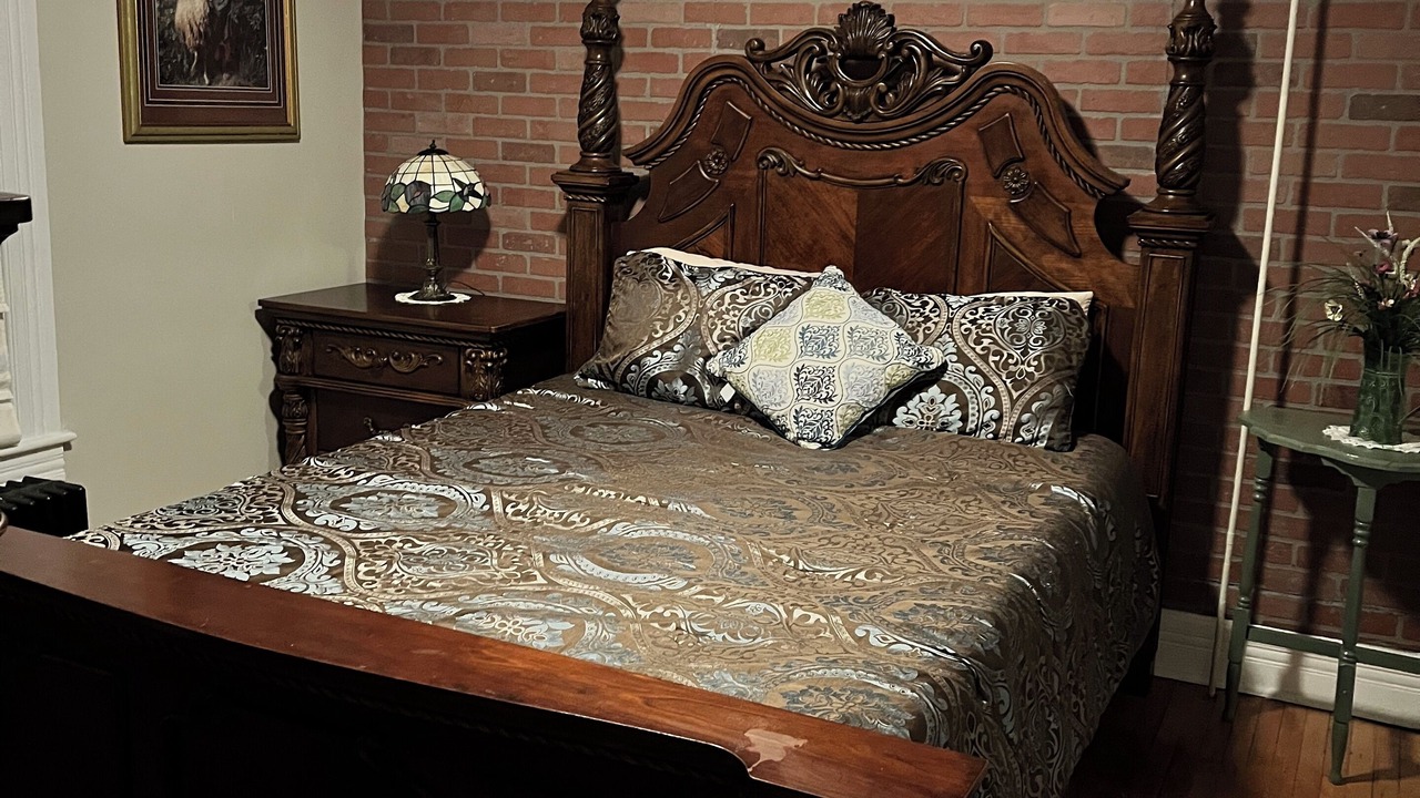 Photo of Bedroom in Glens Falls