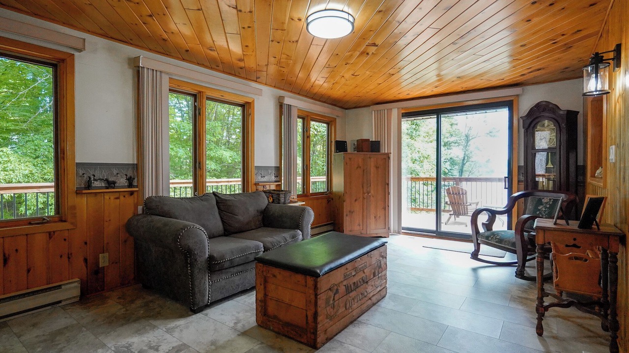 Photo of Livingroom in Restoule