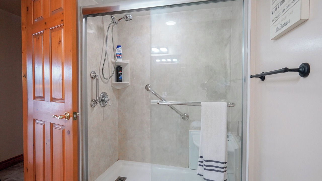 Photo of Bathroom in Restoule