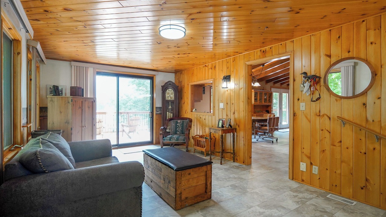 Photo of Livingroom in Restoule
