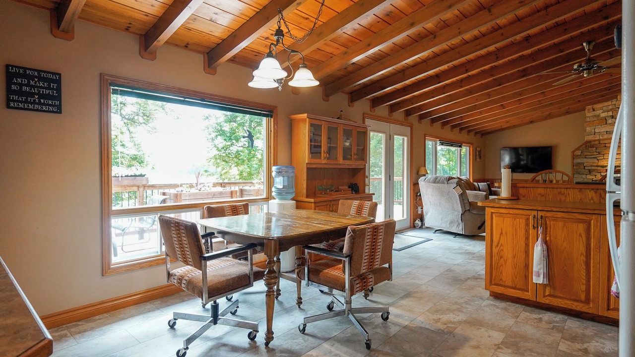 Photo of Livingroom in Restoule