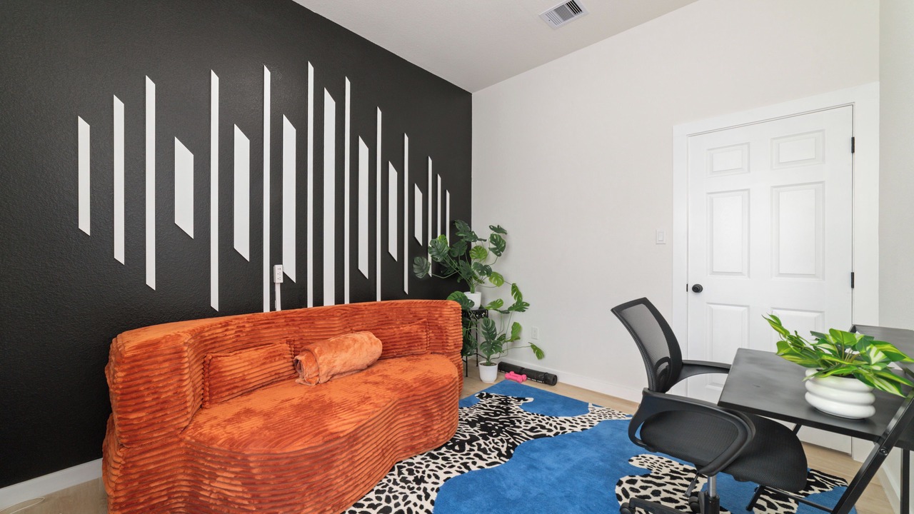 Photo of Livingroom in Jacinto City