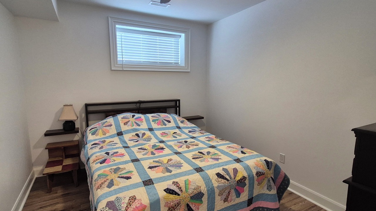 Photo of Bedroom in Lindsay
