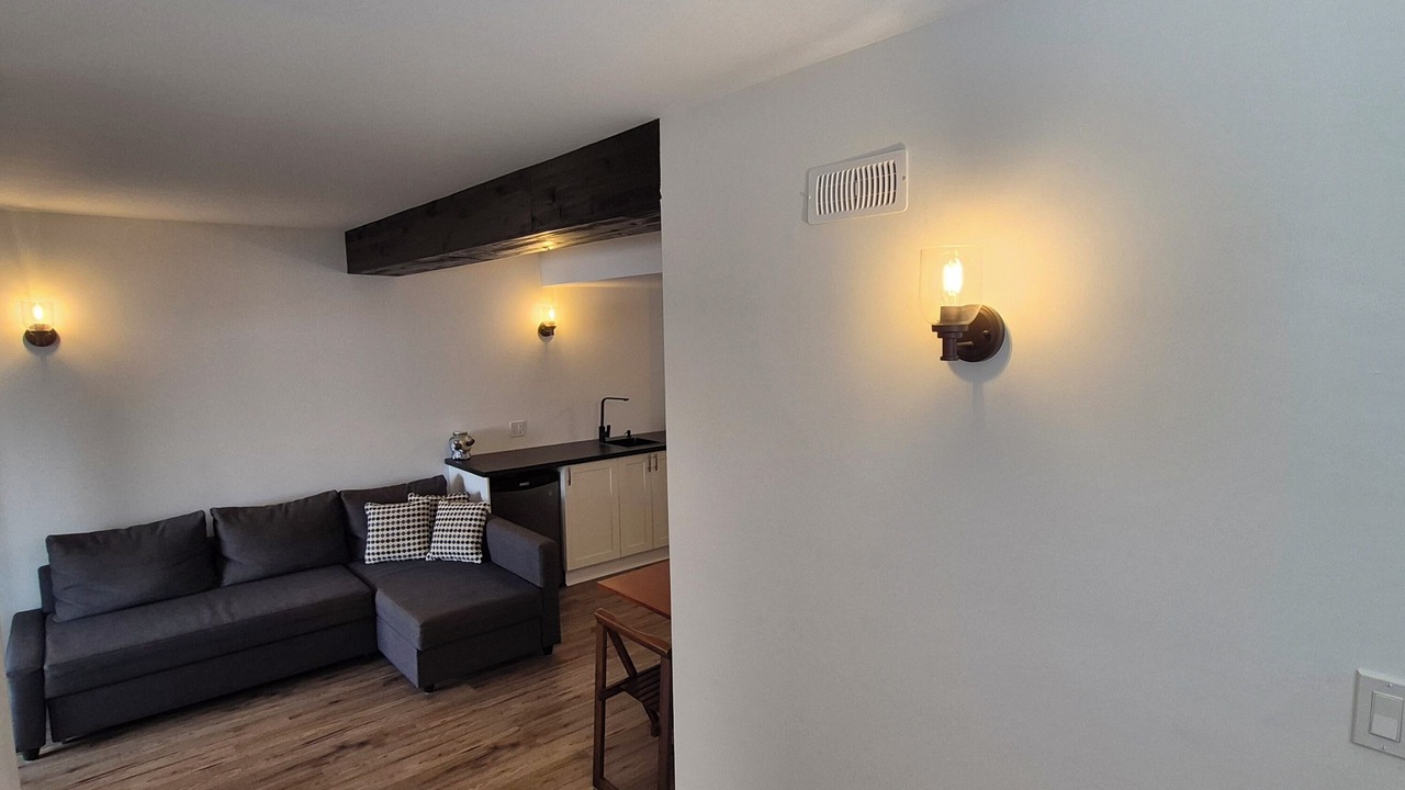 Photo of Livingroom in Lindsay