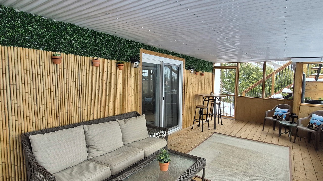 Photo of Patio Balcony in Lindsay