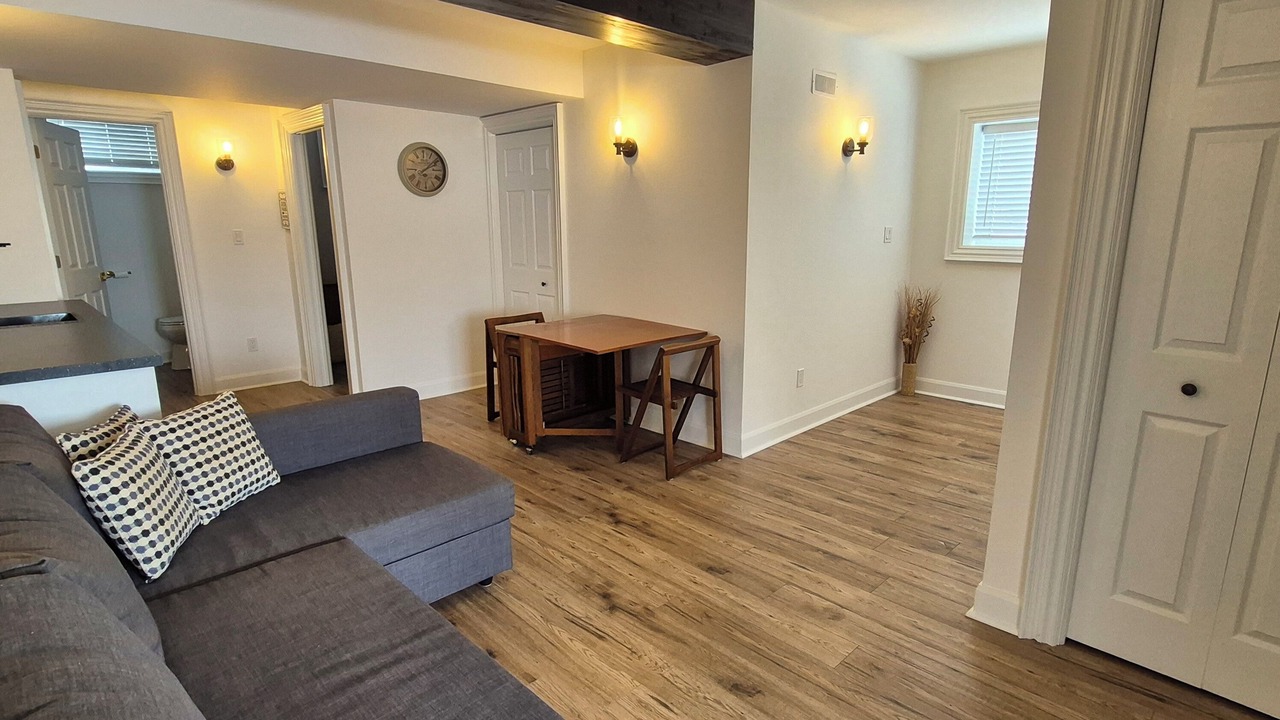 Photo of Livingroom in Lindsay