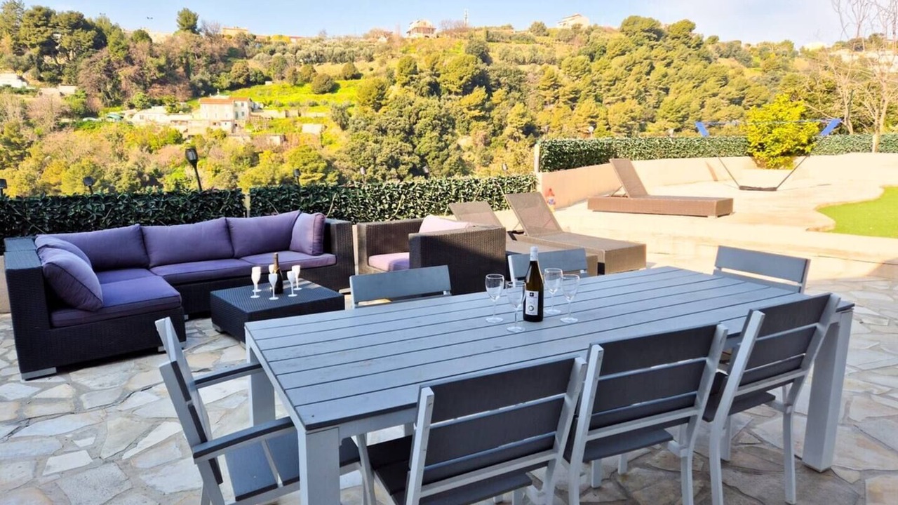 Photo of Outdoor in Saint Pierre de Feric