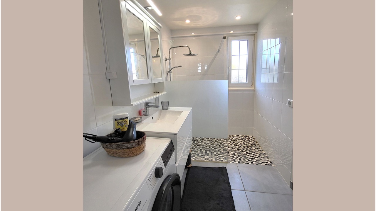 Photo of Bathroom in Ouistreham