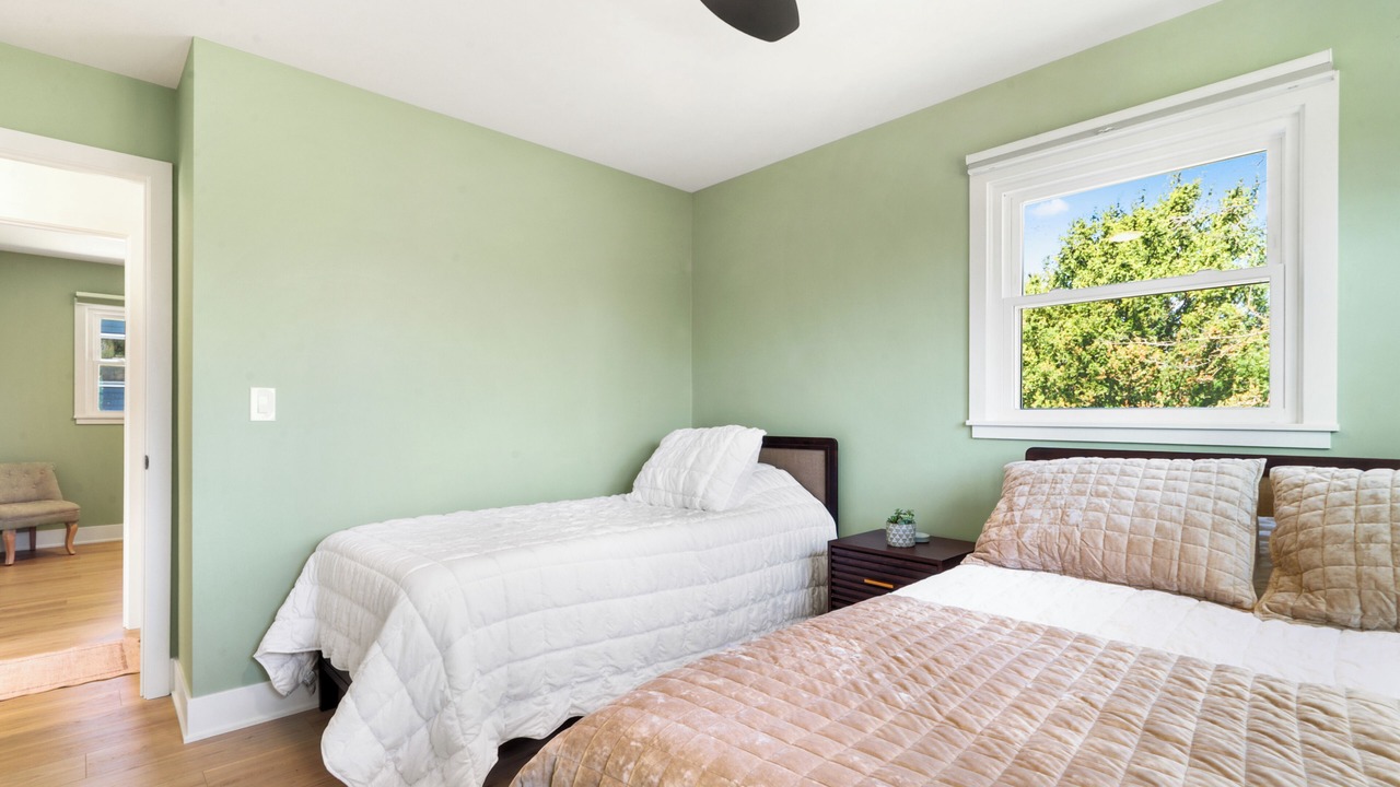 Photo of Bedroom in Williams Bay