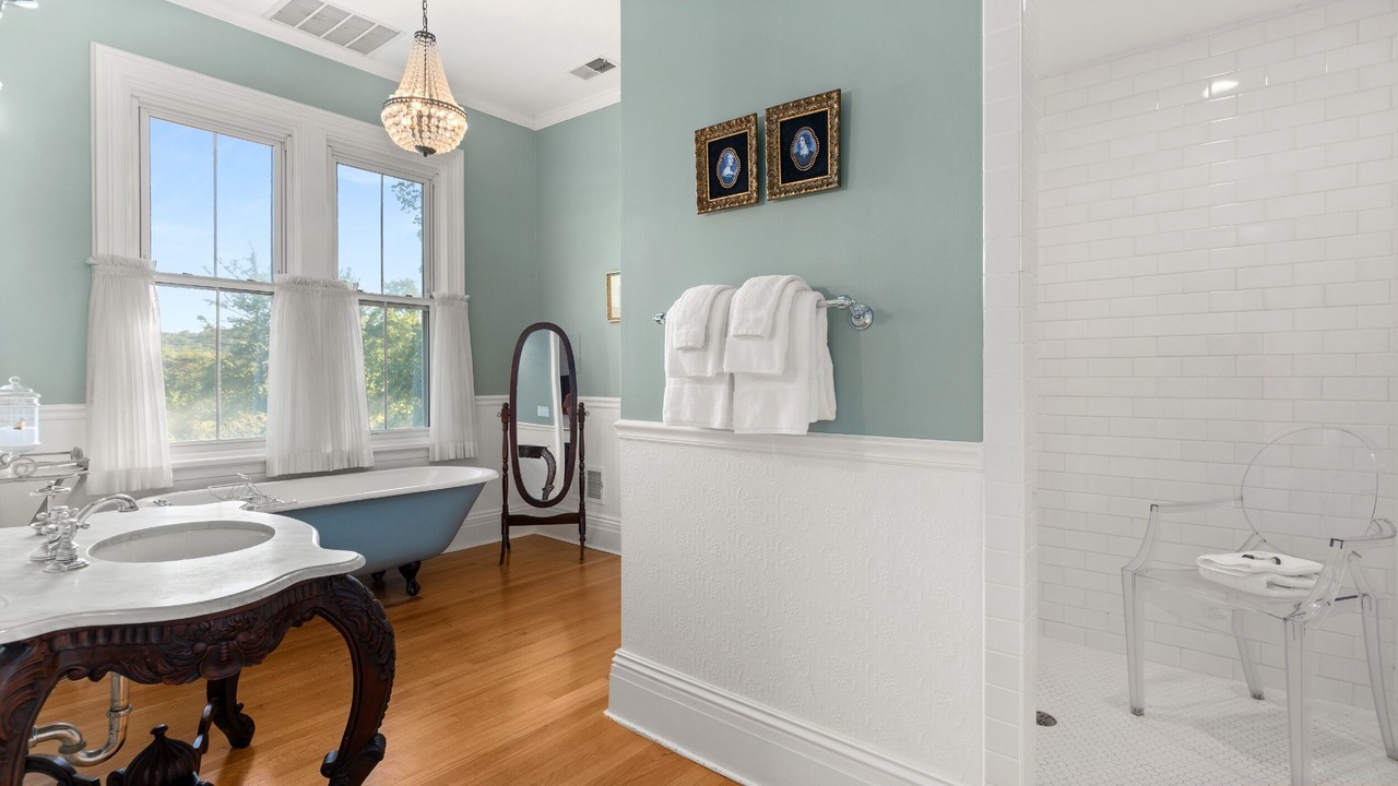 Photo of Bathroom in Hudson