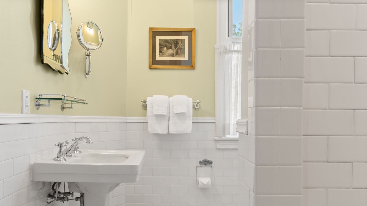 Photo of Bathroom in Hudson