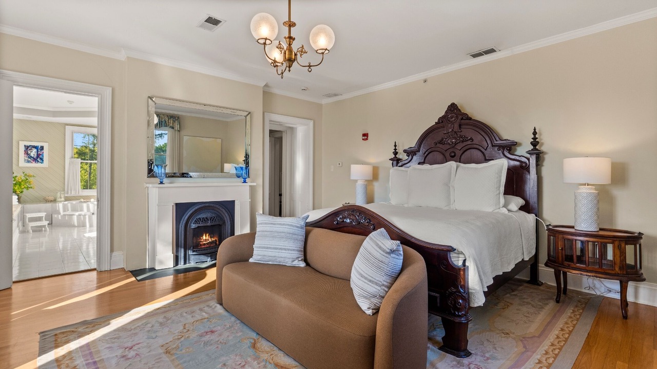 Photo of Bedroom in Hudson