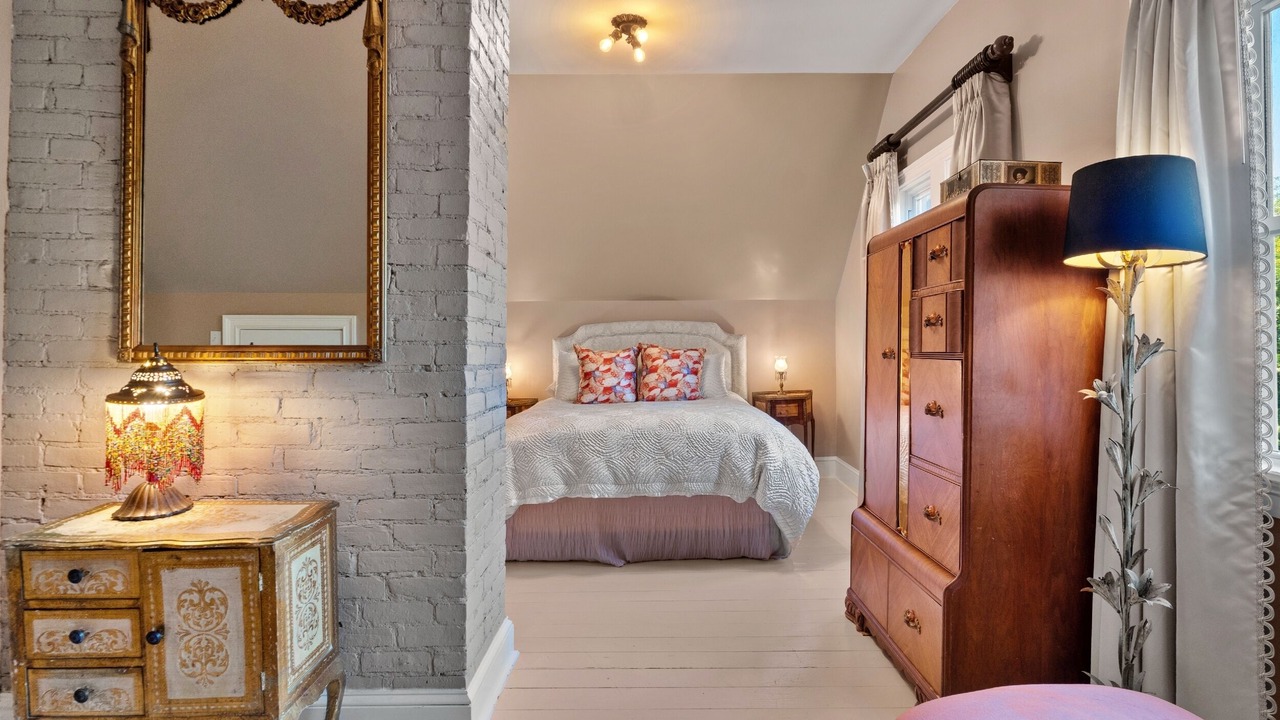 Photo of Bedroom in Hudson
