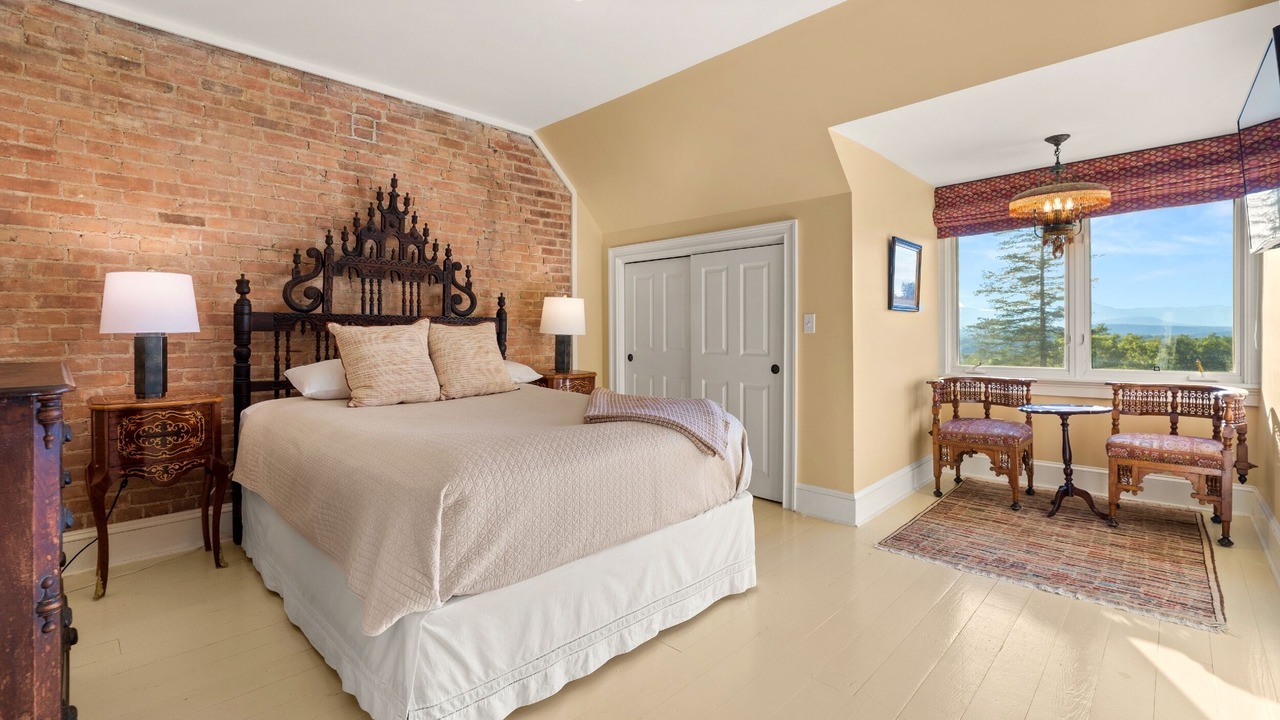 Photo of Bedroom in Hudson