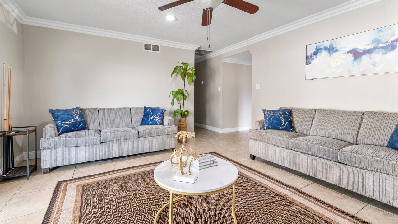 Photo of Livingroom in Sunrise Manor
