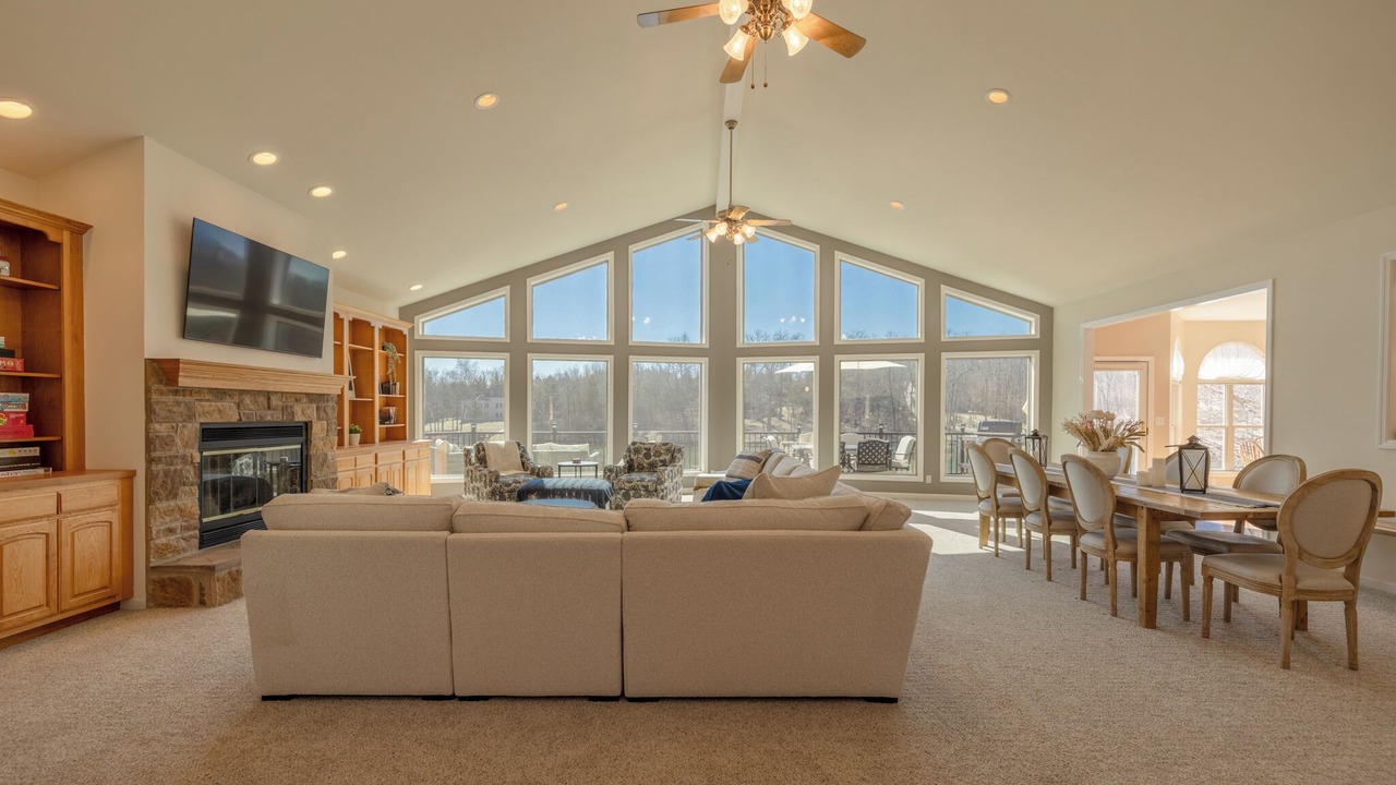 Photo of Livingroom in Innsbrook