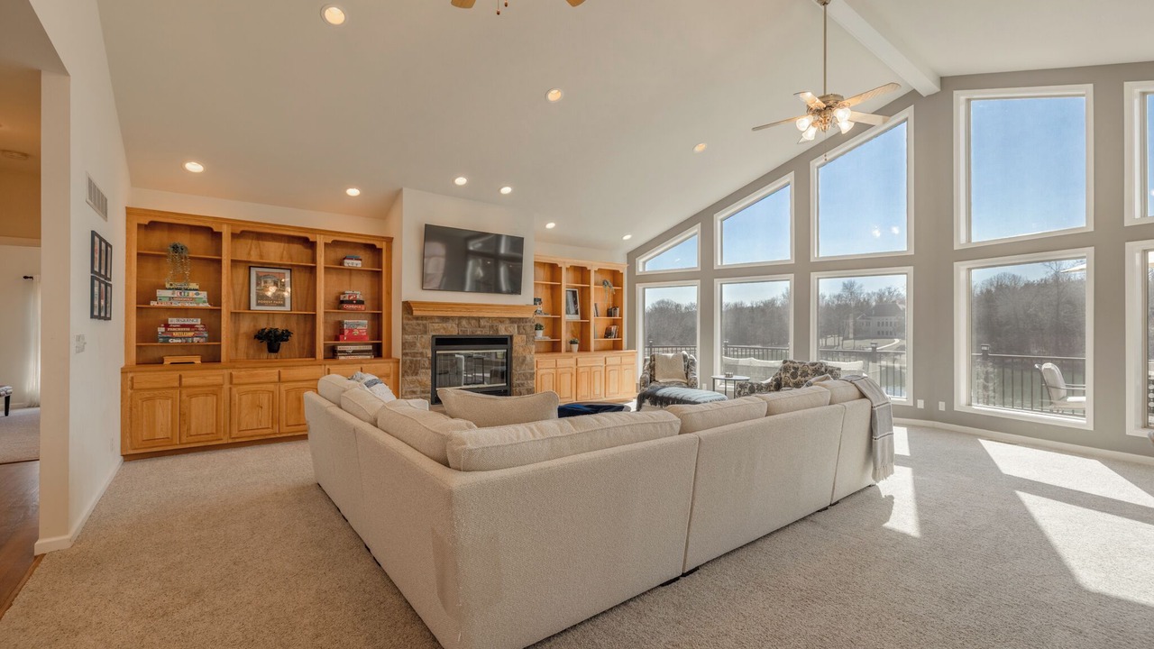 Photo of Livingroom in Innsbrook