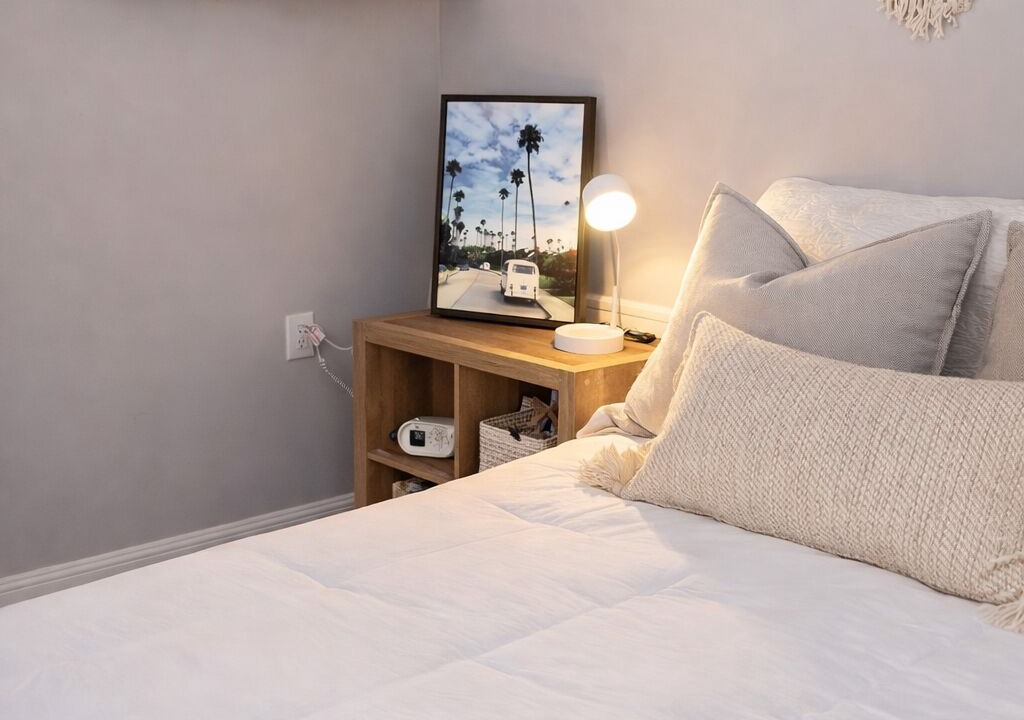 Photo of Bedroom in Bearss Plaza