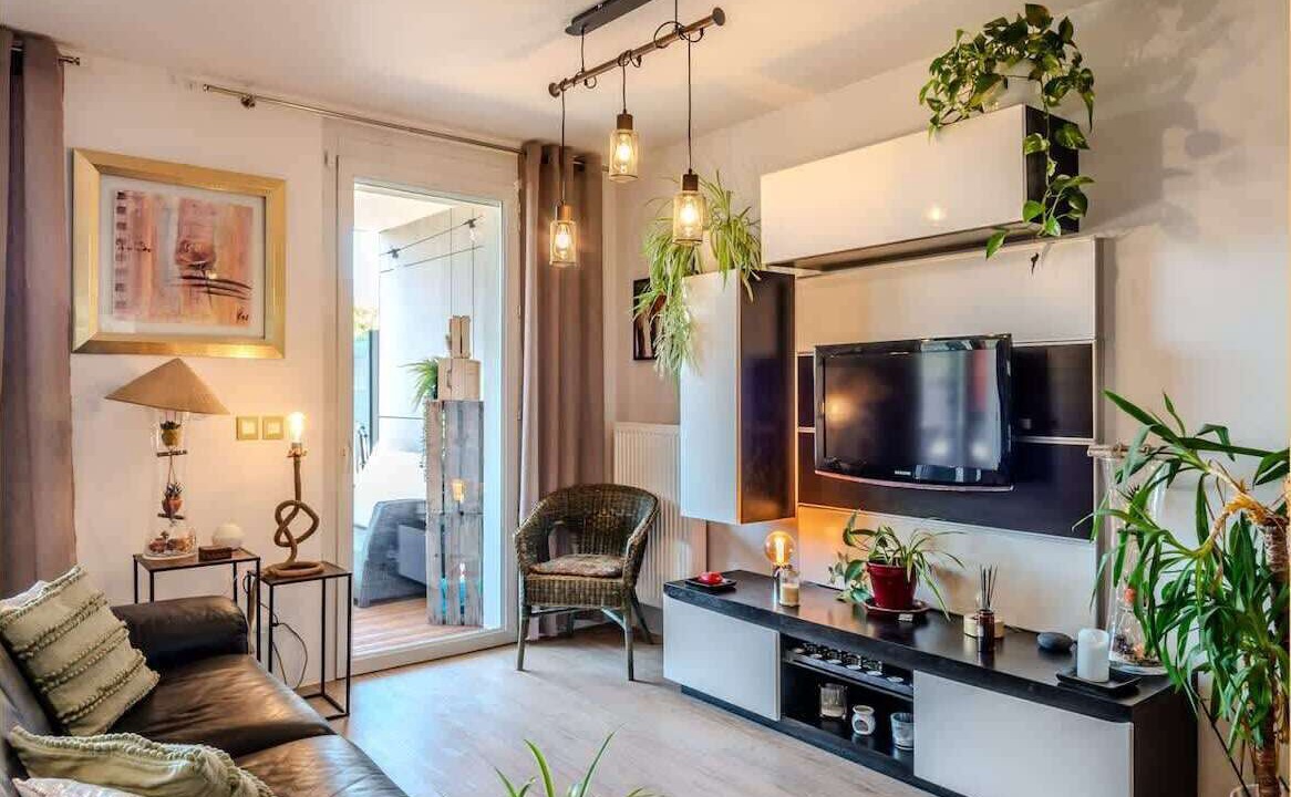 Photo of Livingroom in Saint-Jeoire-Prieure