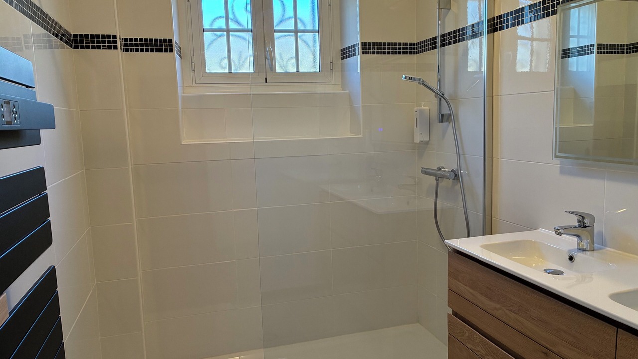 Photo of Bathroom in Meymac