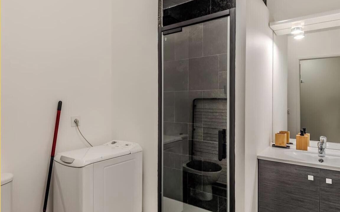 Photo of Bathroom in Vetraz-Monthoux