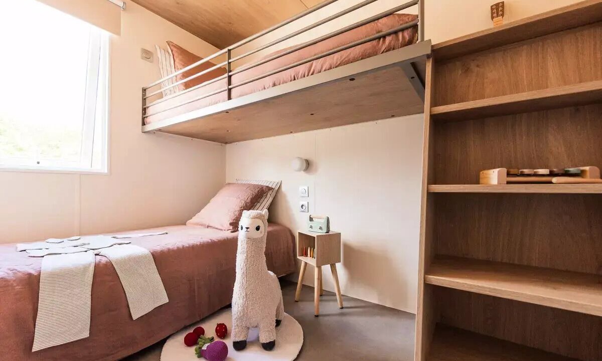 Photo of Bedroom in Saint-Laurent-de-Medoc