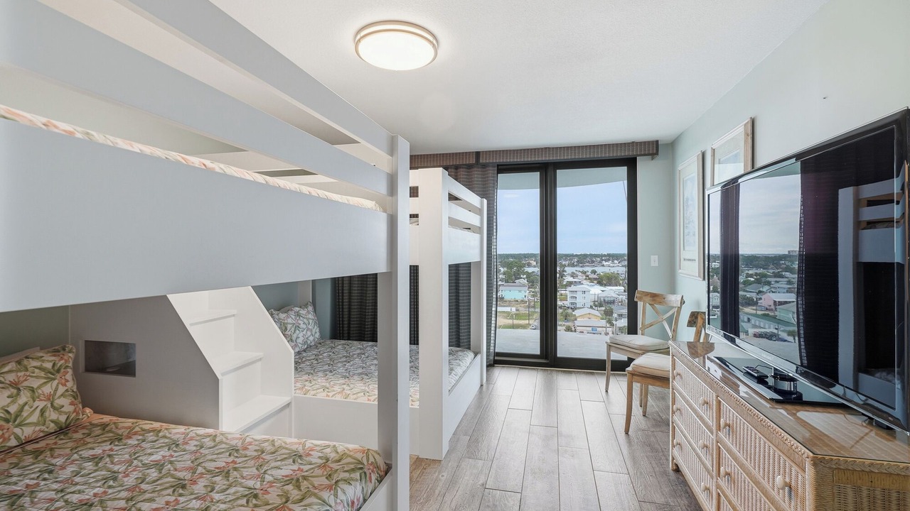 Photo of Bedroom in Biltmore Beach