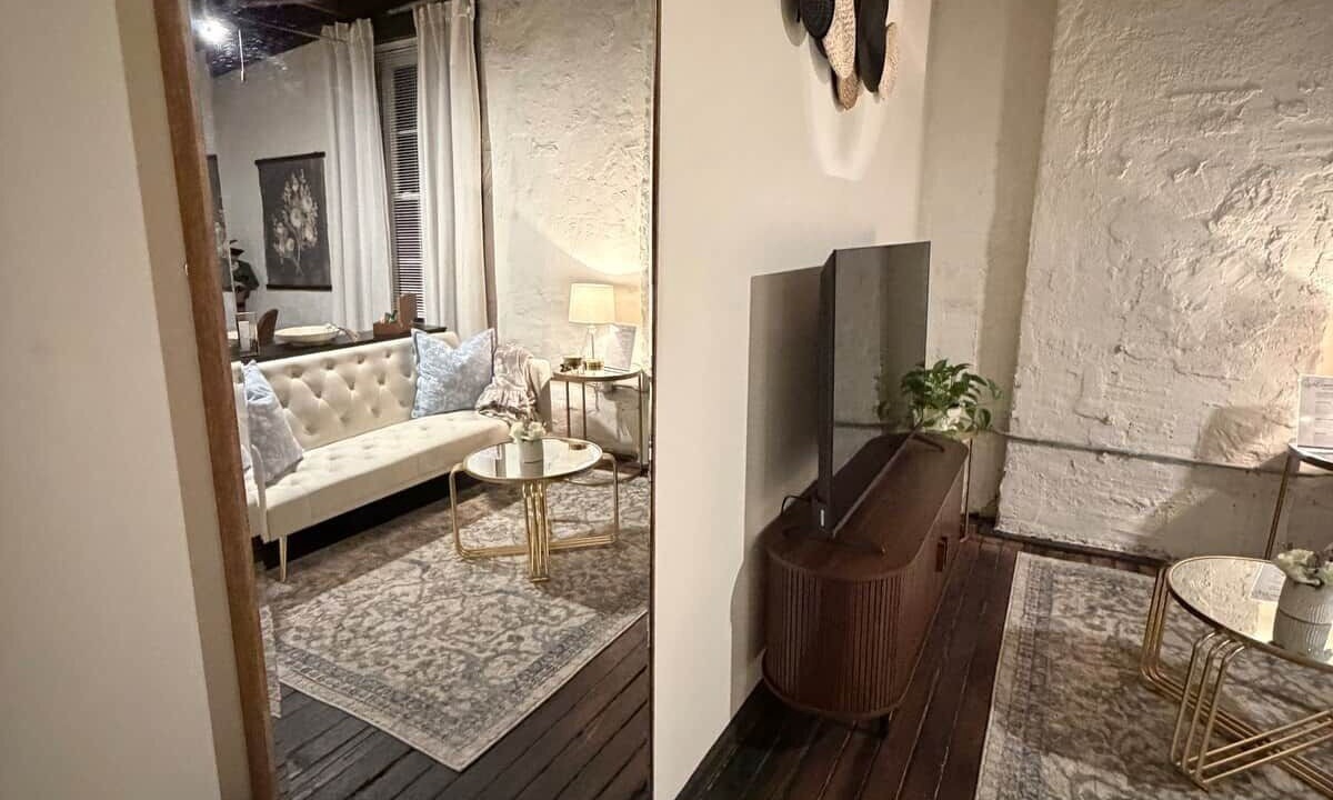 Photo of Livingroom in Downtown Richmond