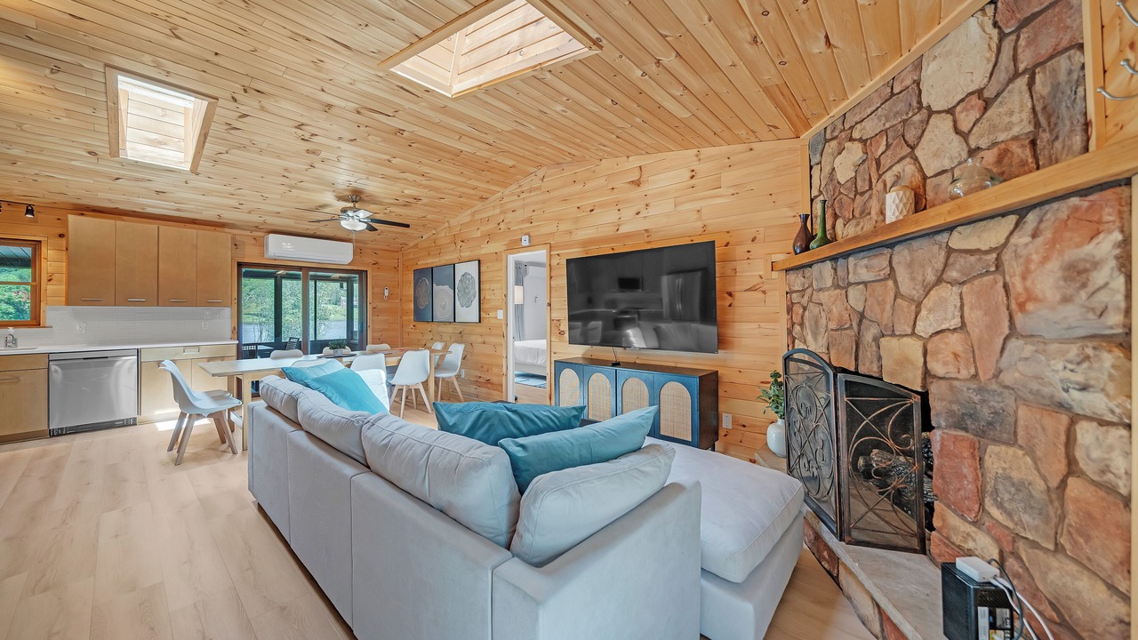 Photo of Livingroom in White Haven