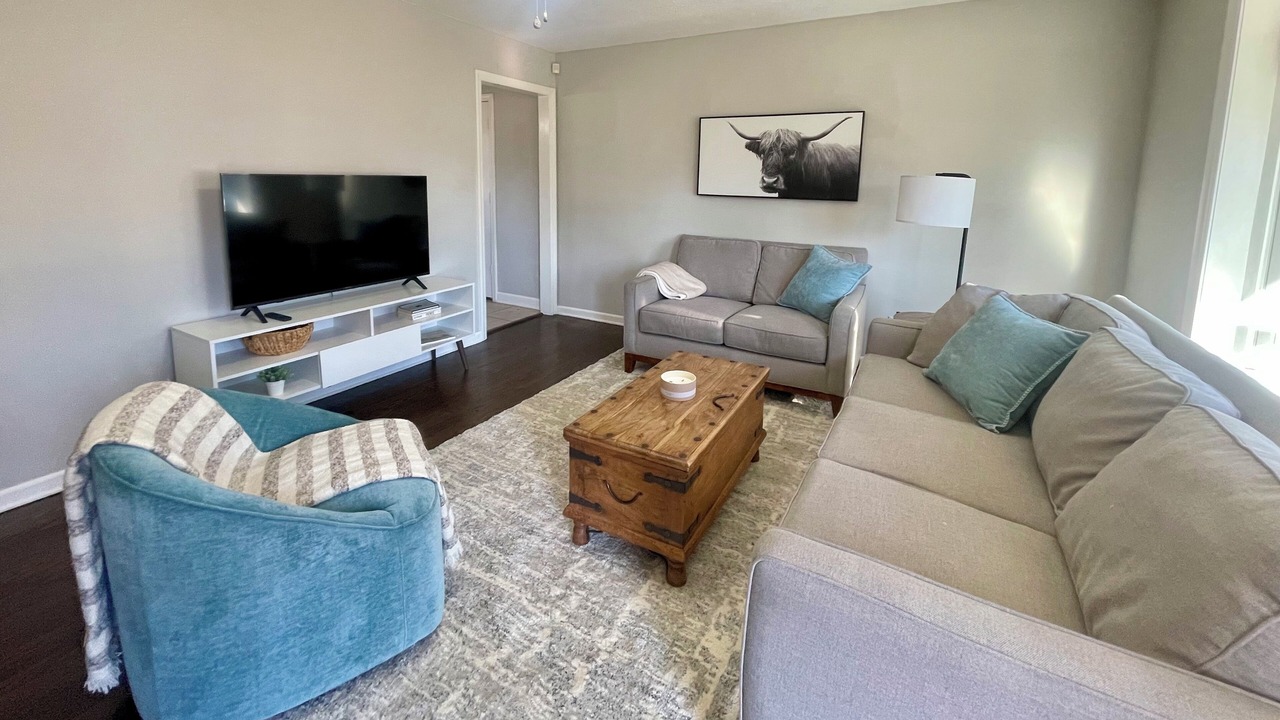 Photo of Livingroom in Overland Park