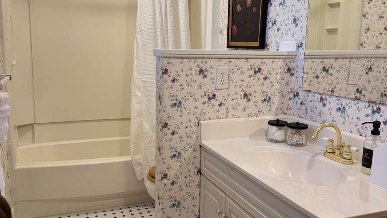 Photo of Bathroom in Powderhorn