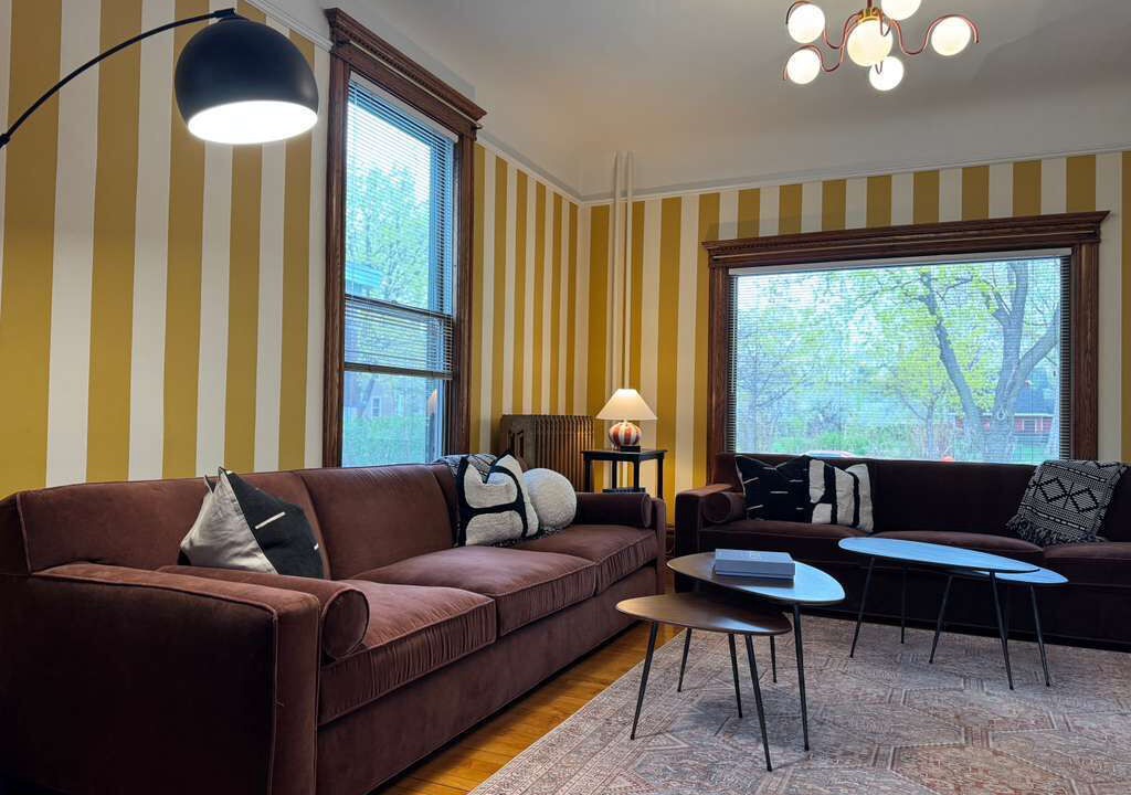 Photo of Livingroom in Powderhorn