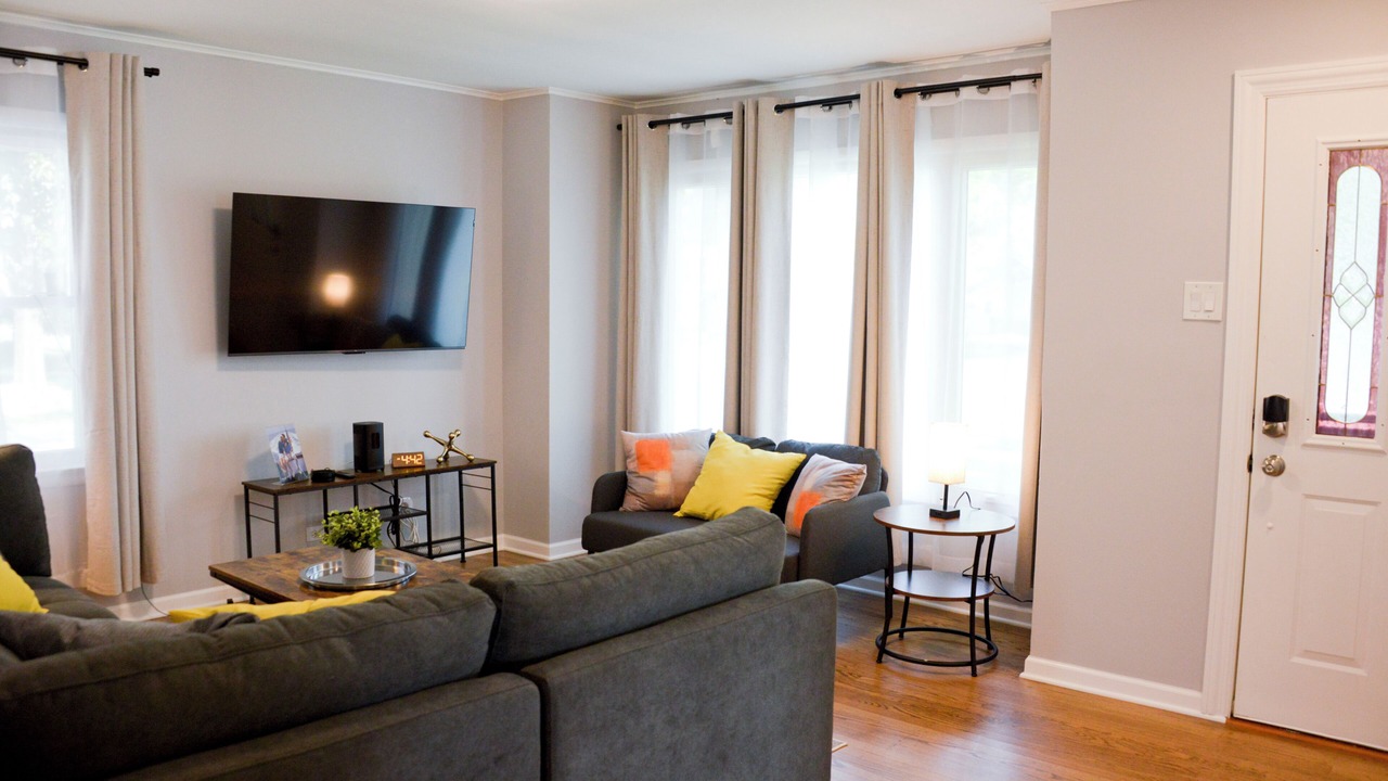 Photo of Livingroom in Oak Lawn