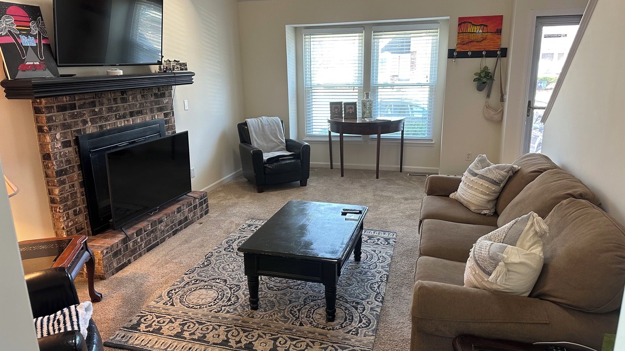 Photo of Livingroom in Overland Park