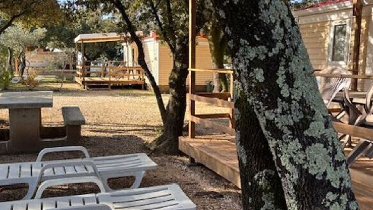 Photo of Outdoor in Les Mages
