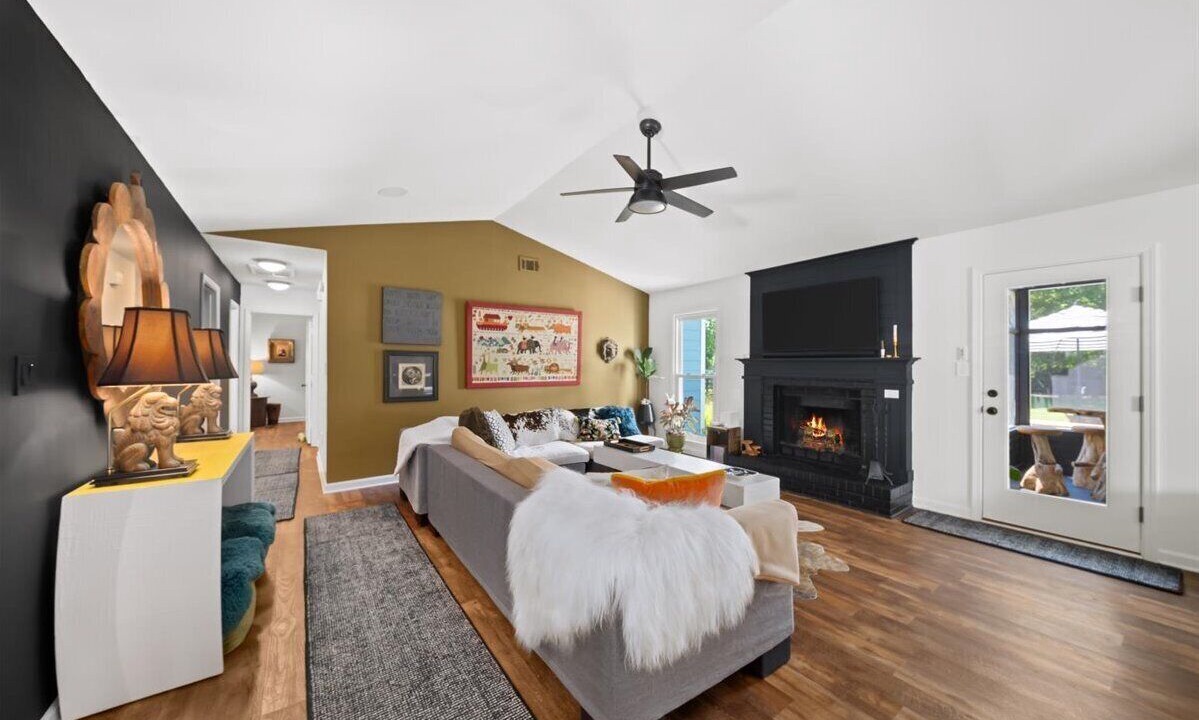 Photo of Livingroom in Alpharetta