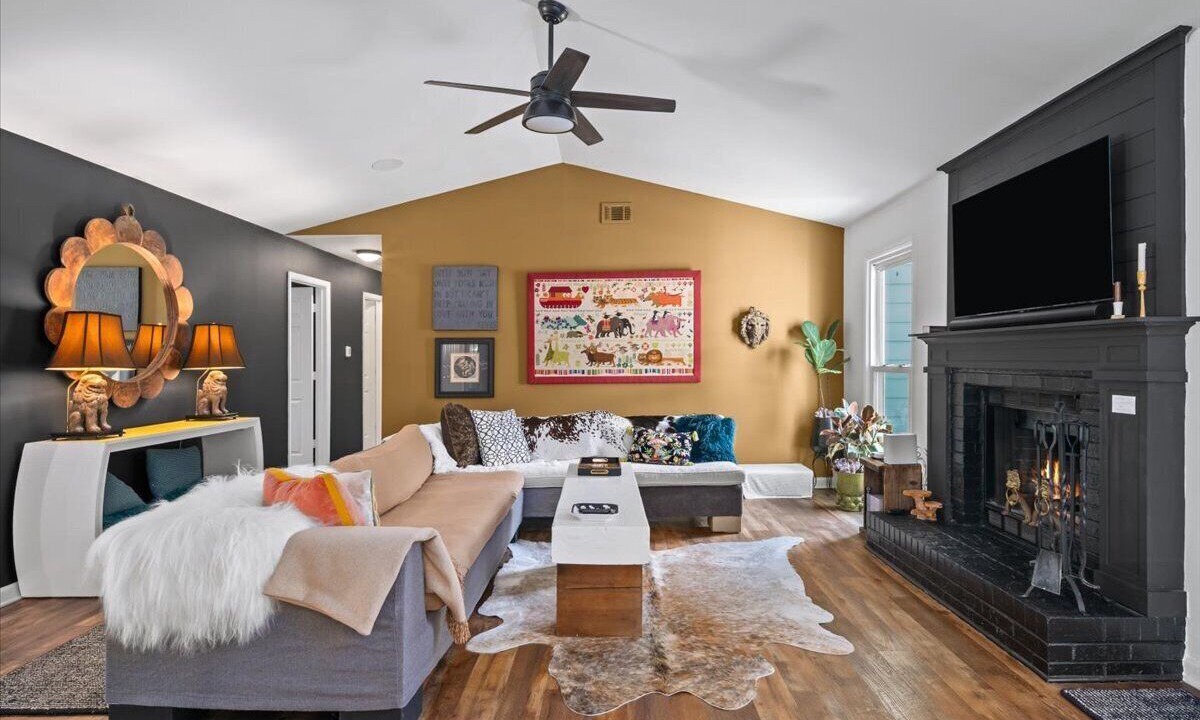 Photo of Livingroom in Alpharetta