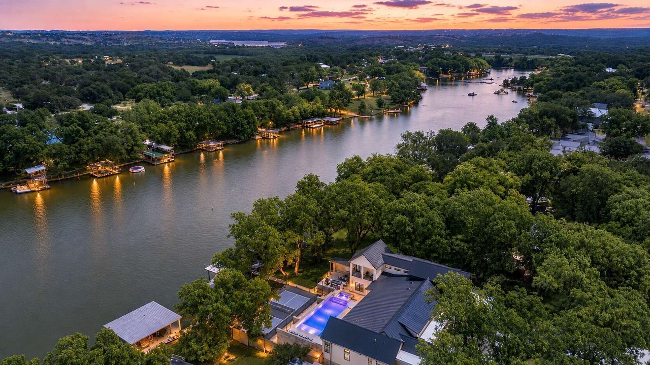 Photo of Outdoor in Burnet
