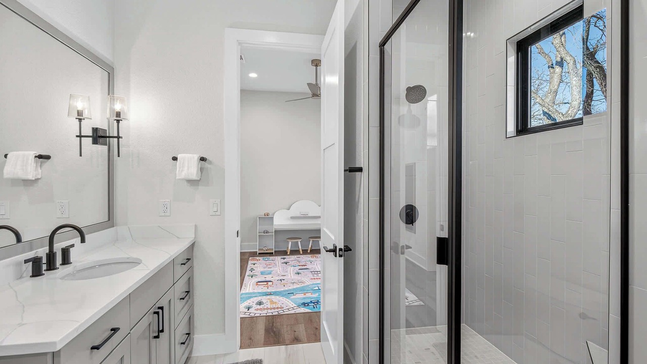 Photo of Bathroom in Burnet