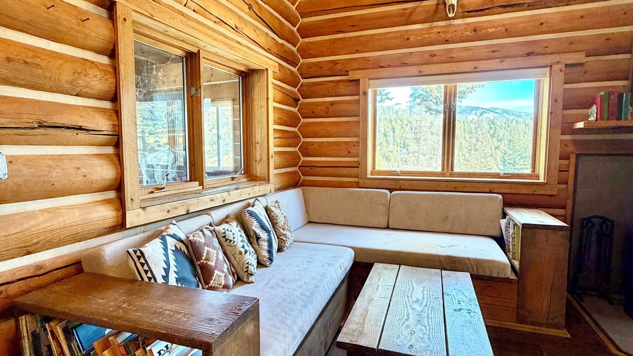 Photo of Livingroom in Missoula