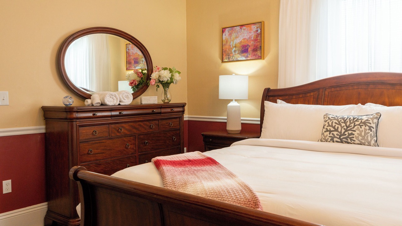 Photo of Bedroom in Beverly