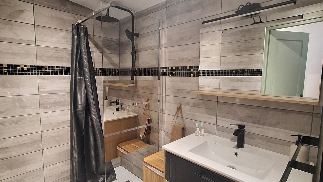 Photo of Bathroom in Cerny-en-Laonnois