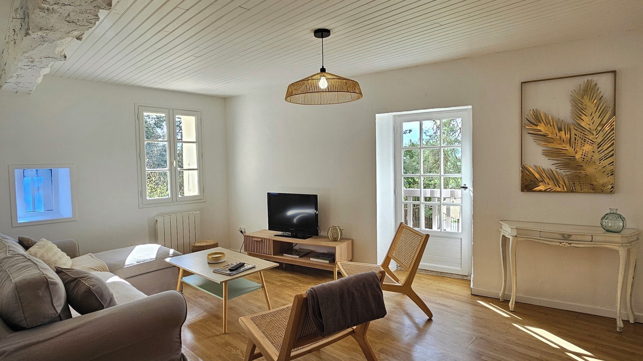 Photo of Livingroom in Touget