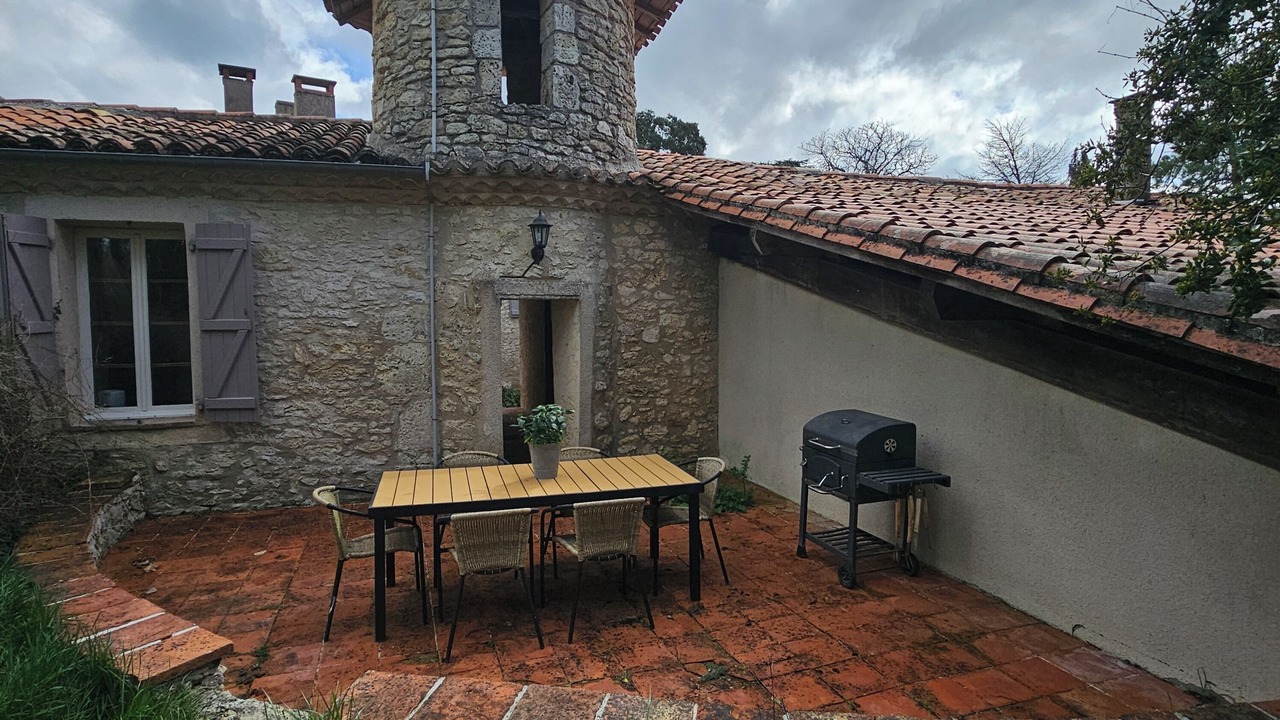 Photo of Outdoor in Touget