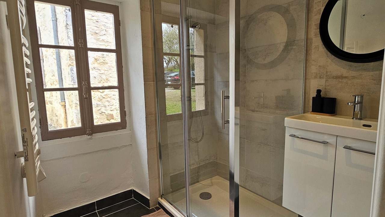 Photo of Bathroom in Touget