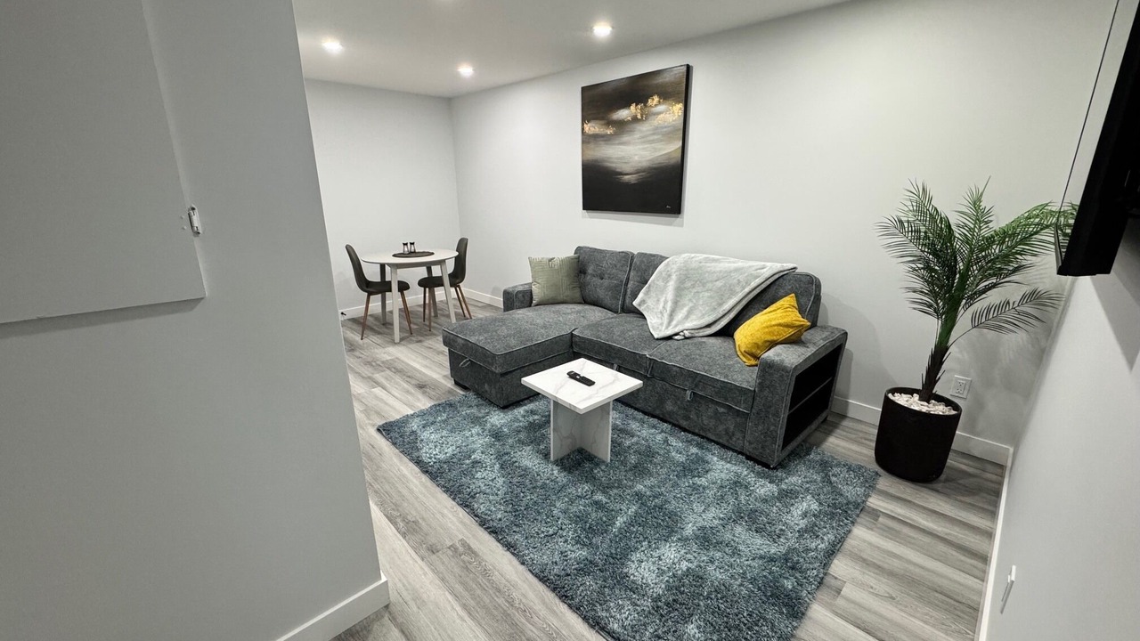 Photo of Livingroom in Regina