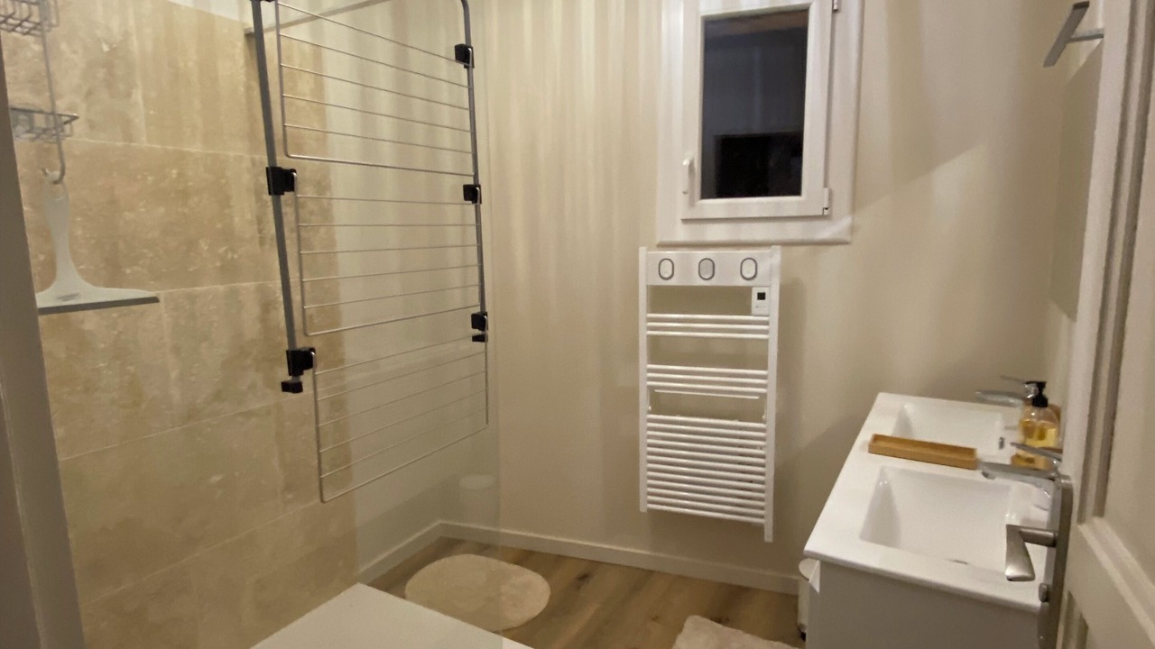 Photo of Bathroom in Bouzigues
